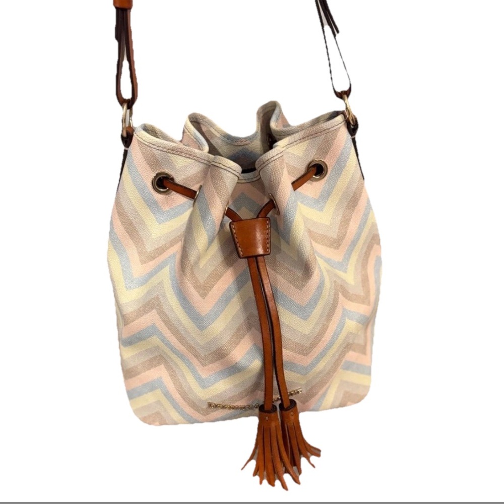 💜Dooney & Bourke Multicolored Pastel Chevron Shoulder Bag